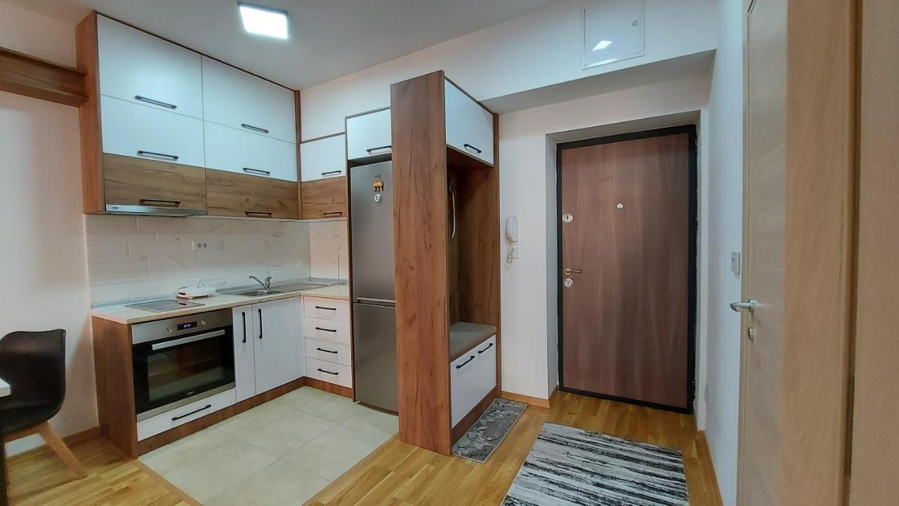 New Home In Skopje Eksteriør bilde